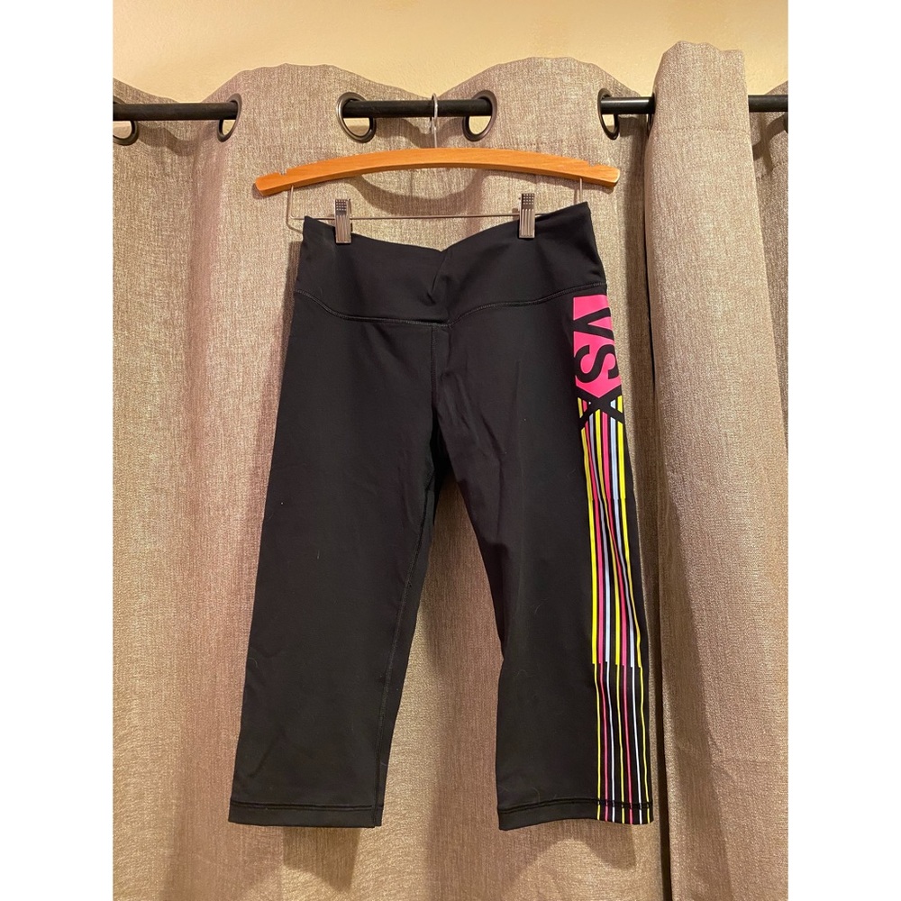 LIKE NEW Victoria Secret Leggings
